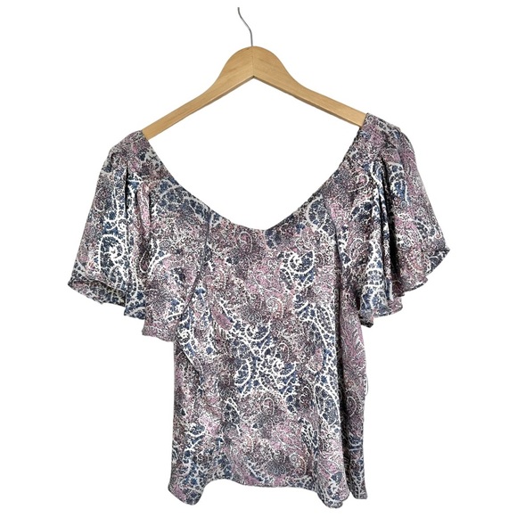 Red by BKE Floral Flutter Sleeve Purple Blue Blouse Size Large - Picture 8 of 12